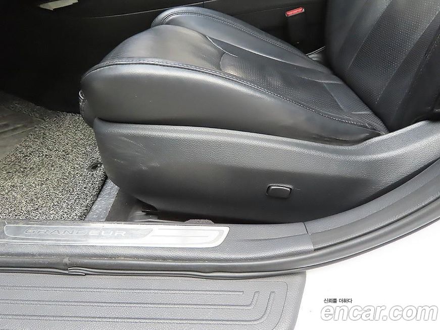 Hyundai Grandeur 2012