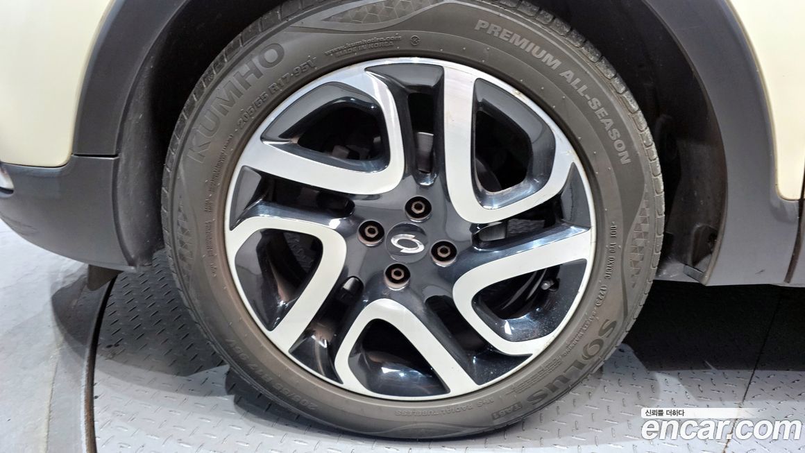 Renault-KoreaSamsung QM3 2014