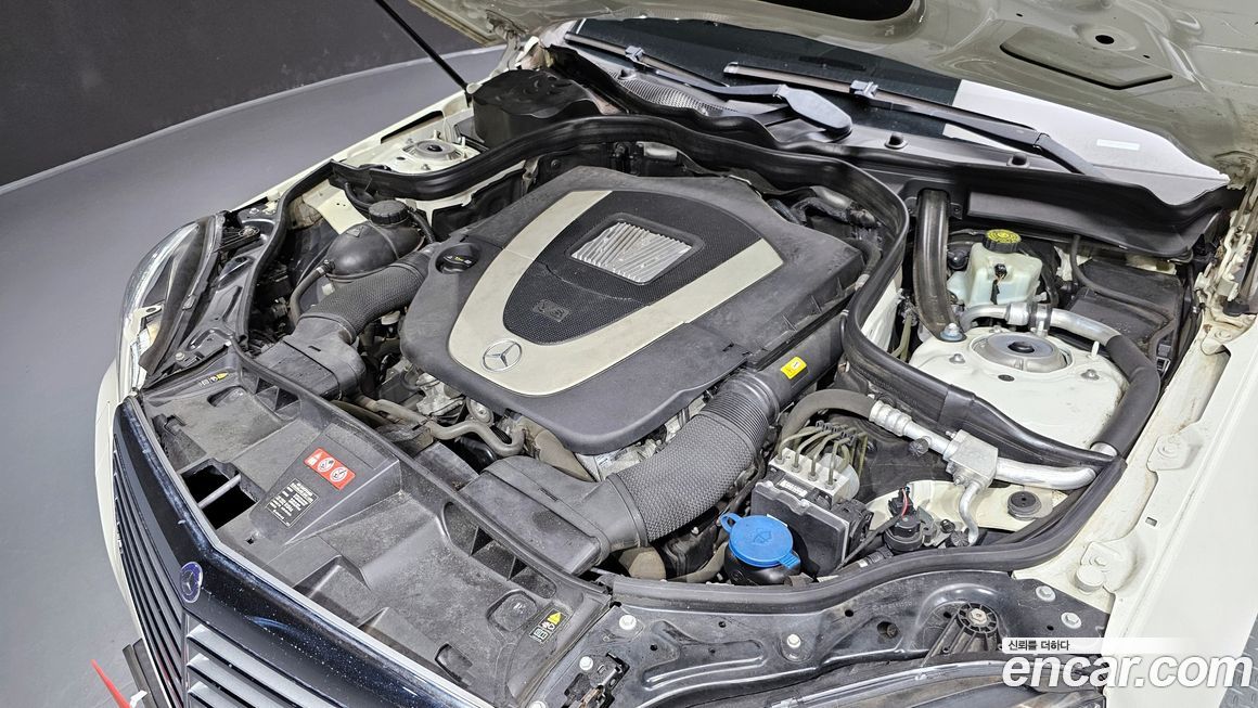 Mercedes-Benz E-Class 2011