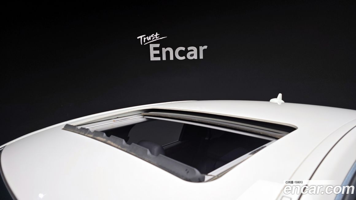 Mercedes-Benz E-Class 2011