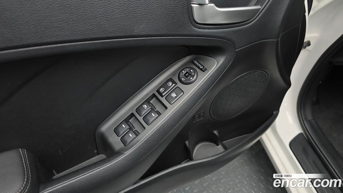 Kia K3 2015