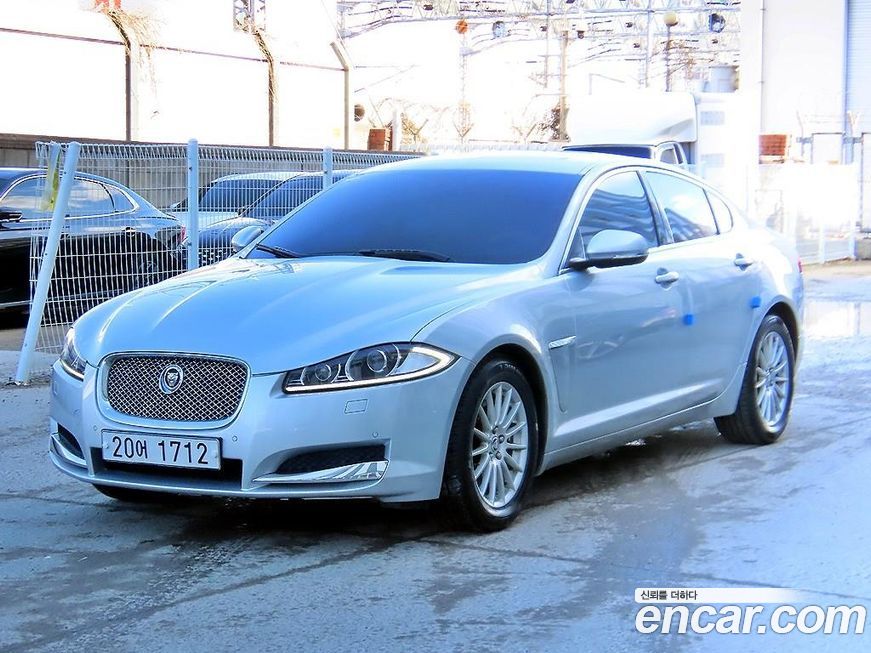 Jaguar XF 2013