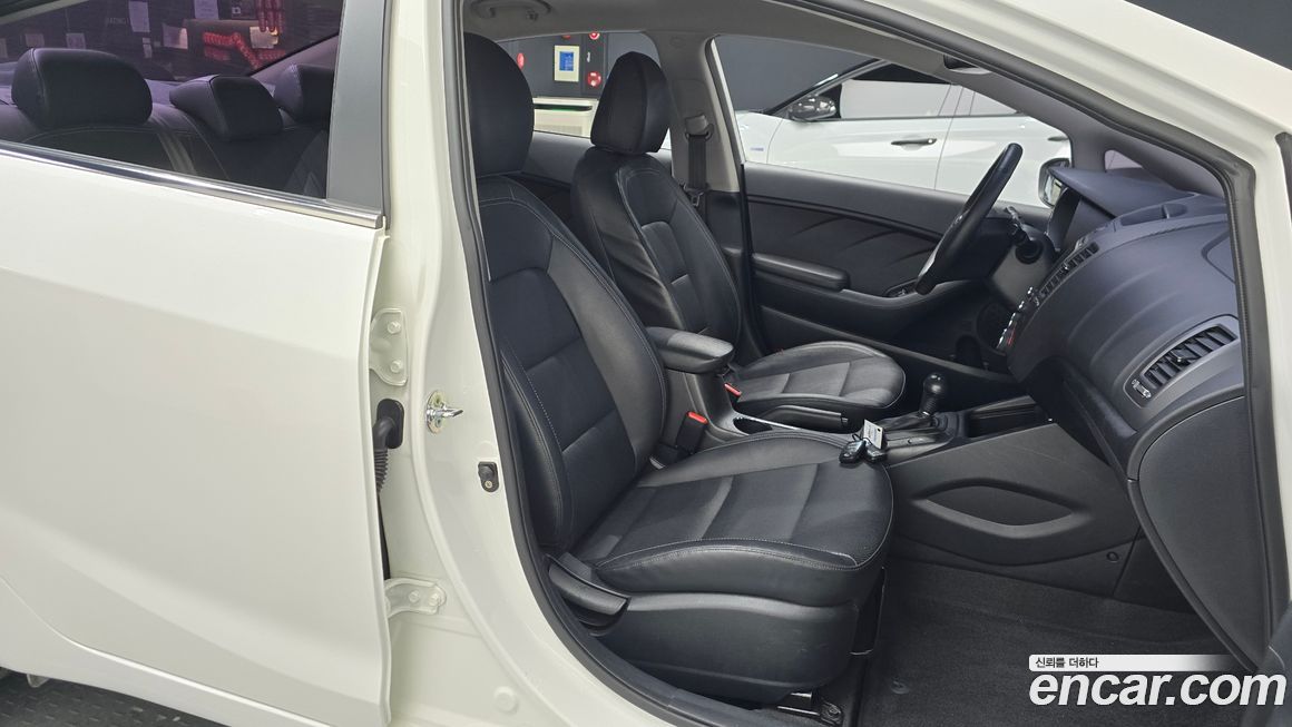 Kia K3 2015