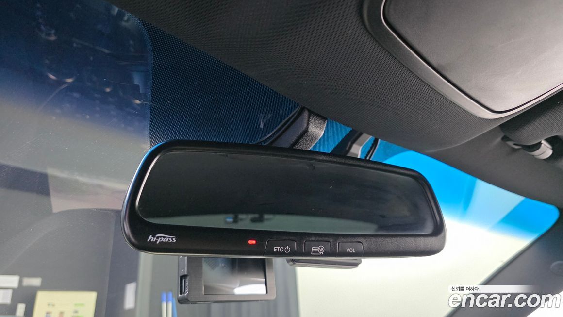 Hyundai Genesis 2012