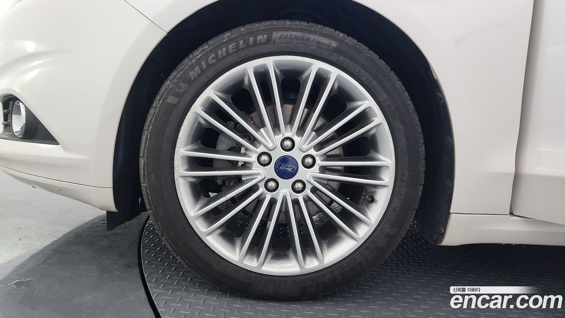 Ford Fusion 2014