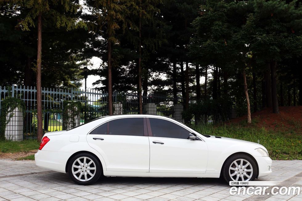 Mercedes-Benz S-Class 2006