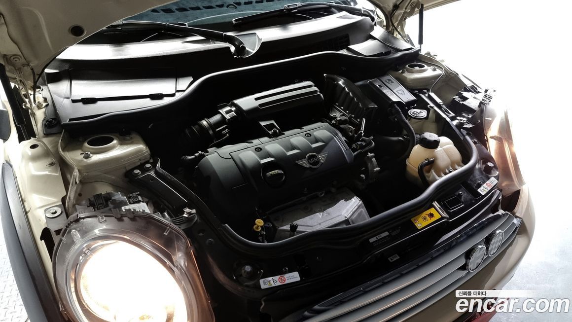 Mini Cooper Convertible 2014