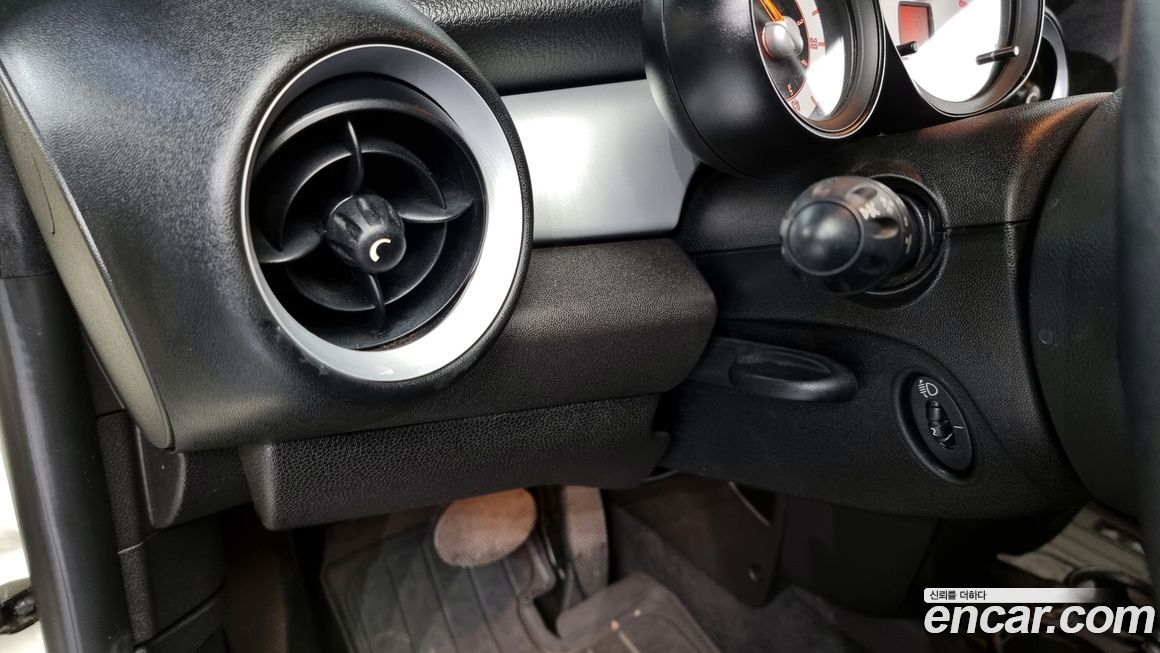 Mini Cooper Convertible 2014