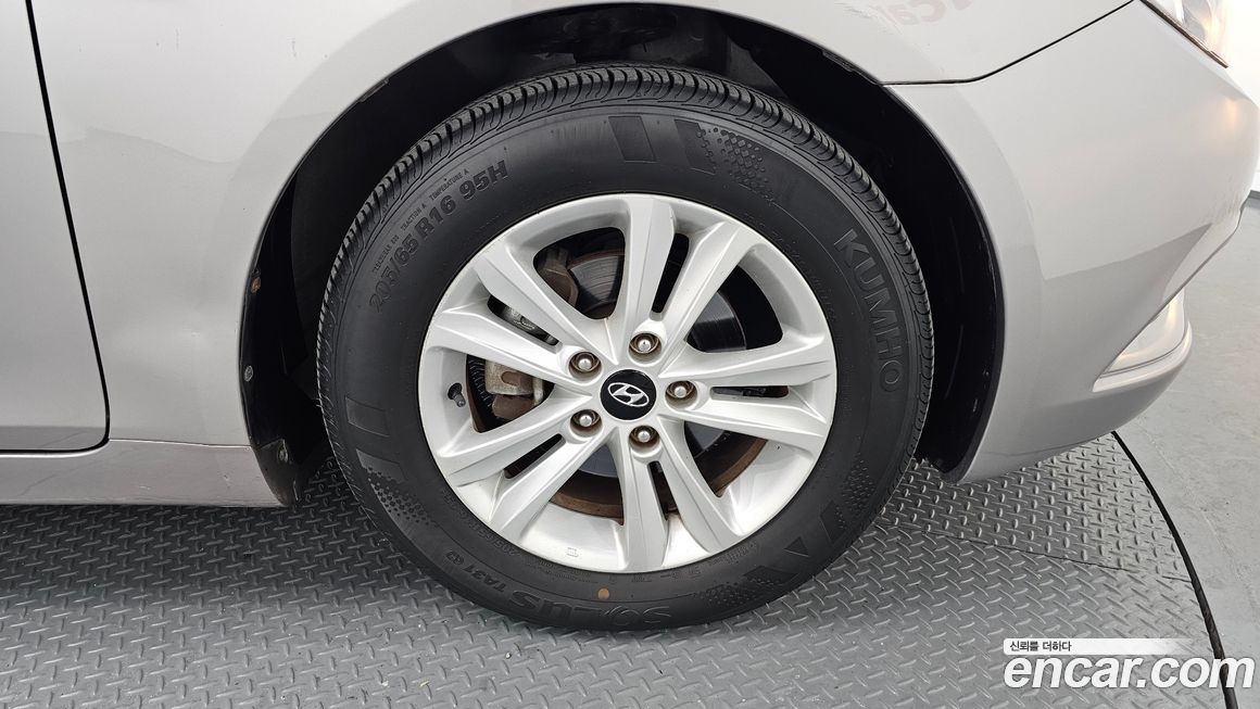 Hyundai Sonata 2012
