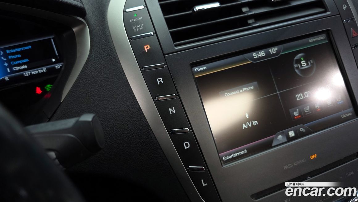 Lincoln MKZ 2015