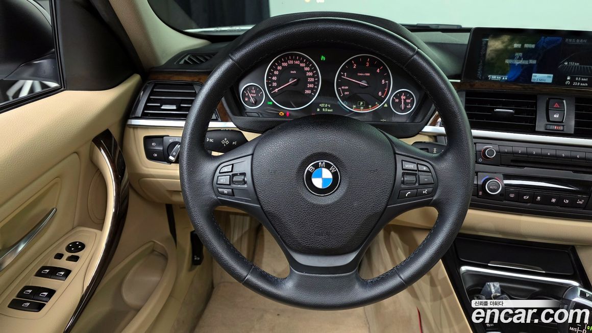 BMW 3-Series 2015