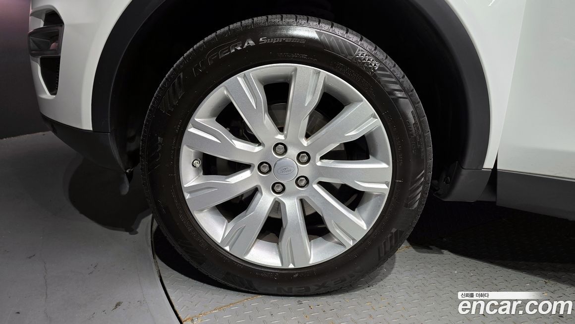 Land Rover Discovery Sport 2016