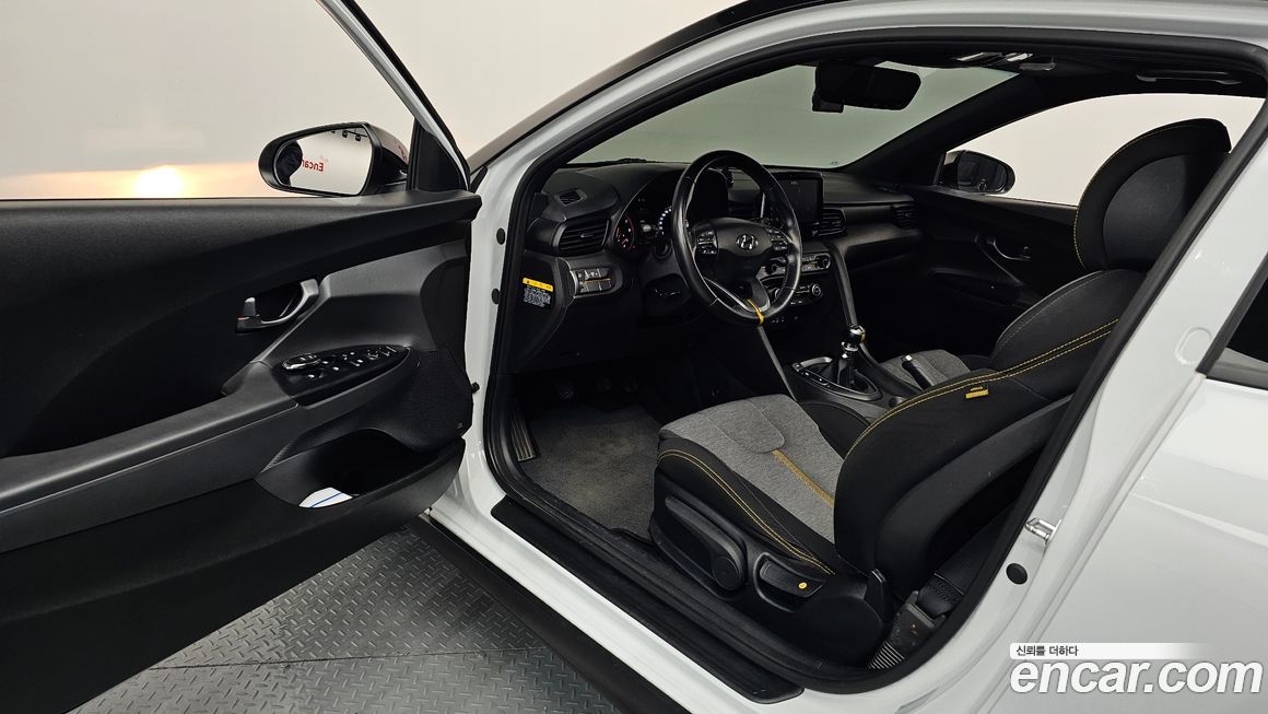 Hyundai Veloster 2019