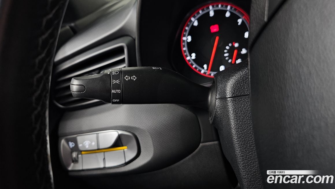 Hyundai Veloster 2019