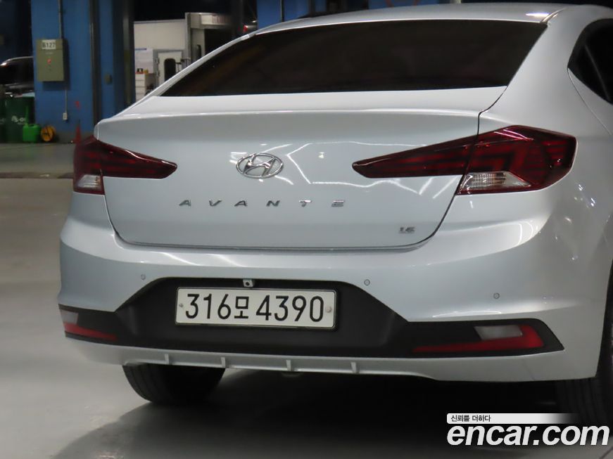 Hyundai AVANTE 2019