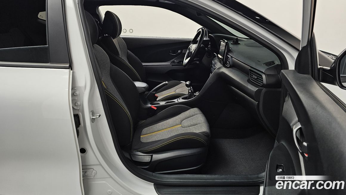Hyundai Veloster 2019