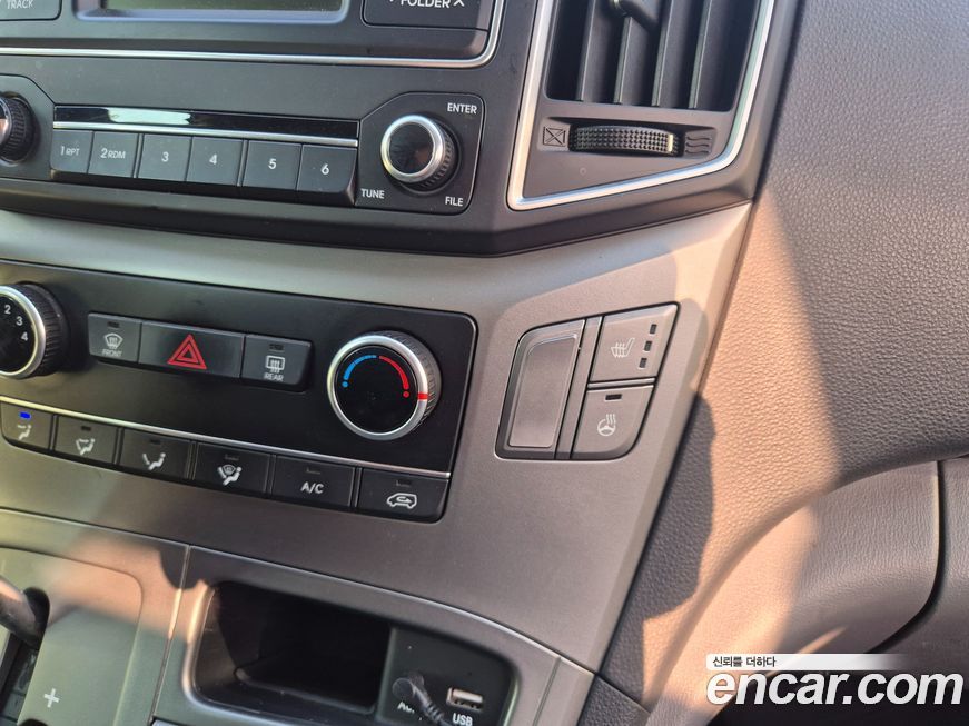 Hyundai Starex 2018