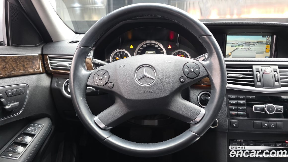 Mercedes-Benz E-Class 2013