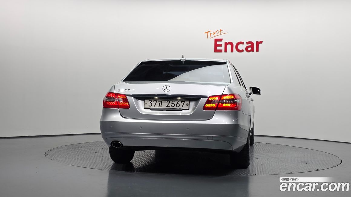 Mercedes-Benz E-Class 2013