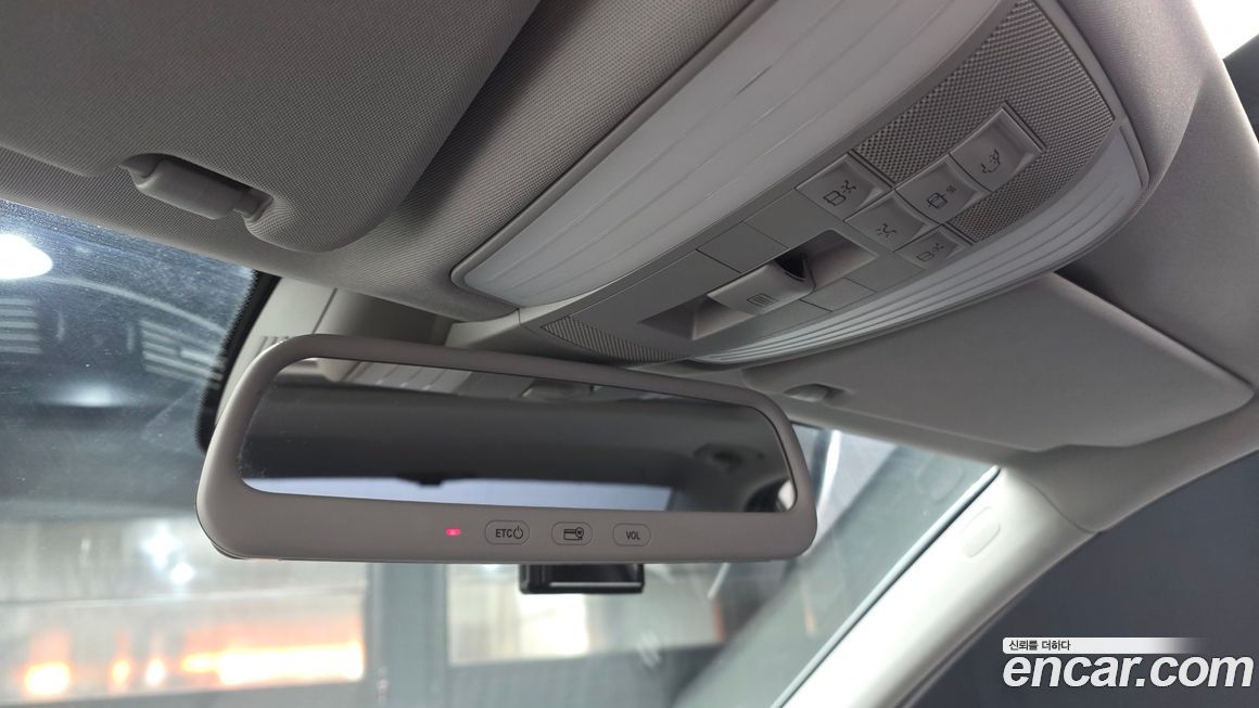 Mercedes-Benz E-Class 2013