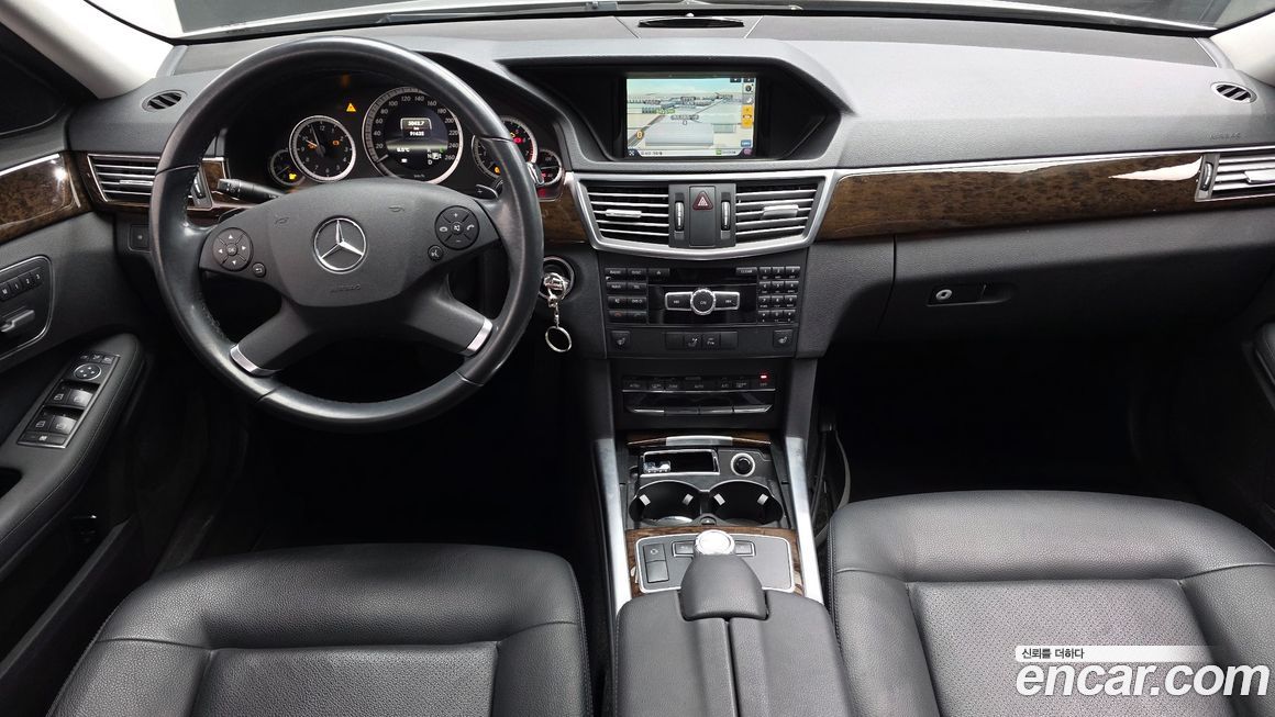 Mercedes-Benz E-Class 2013