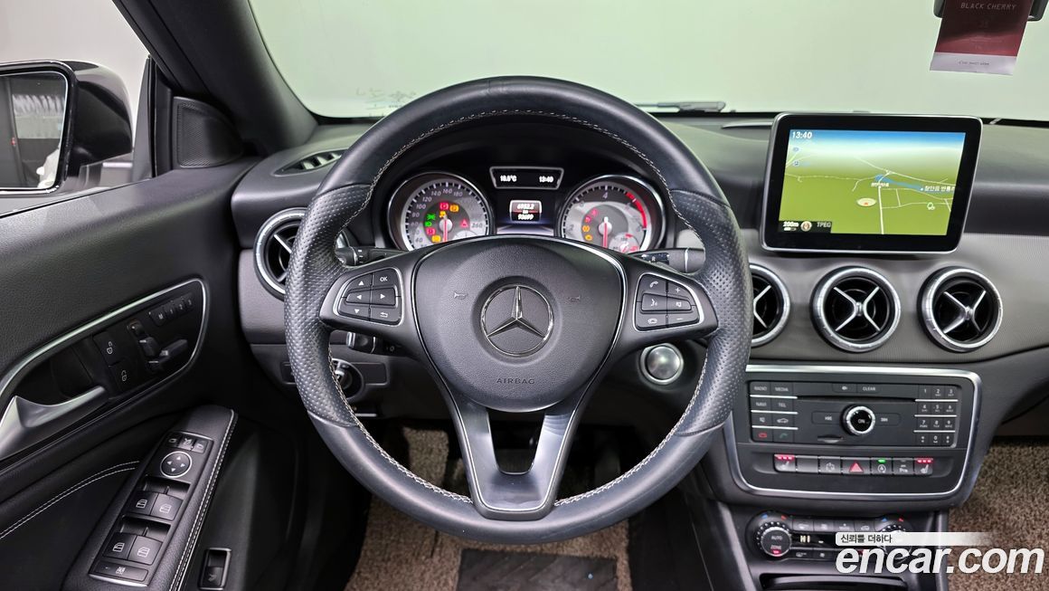 Mercedes-Benz CLA-Class 2015