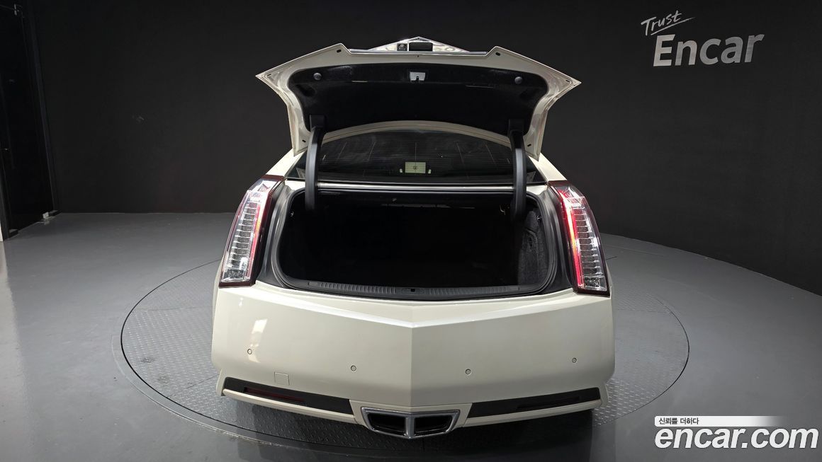 Cadillac CTS 2011