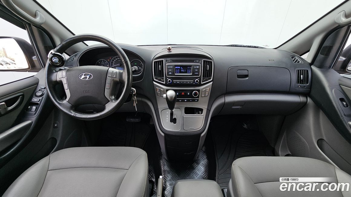 Hyundai Starex 2017