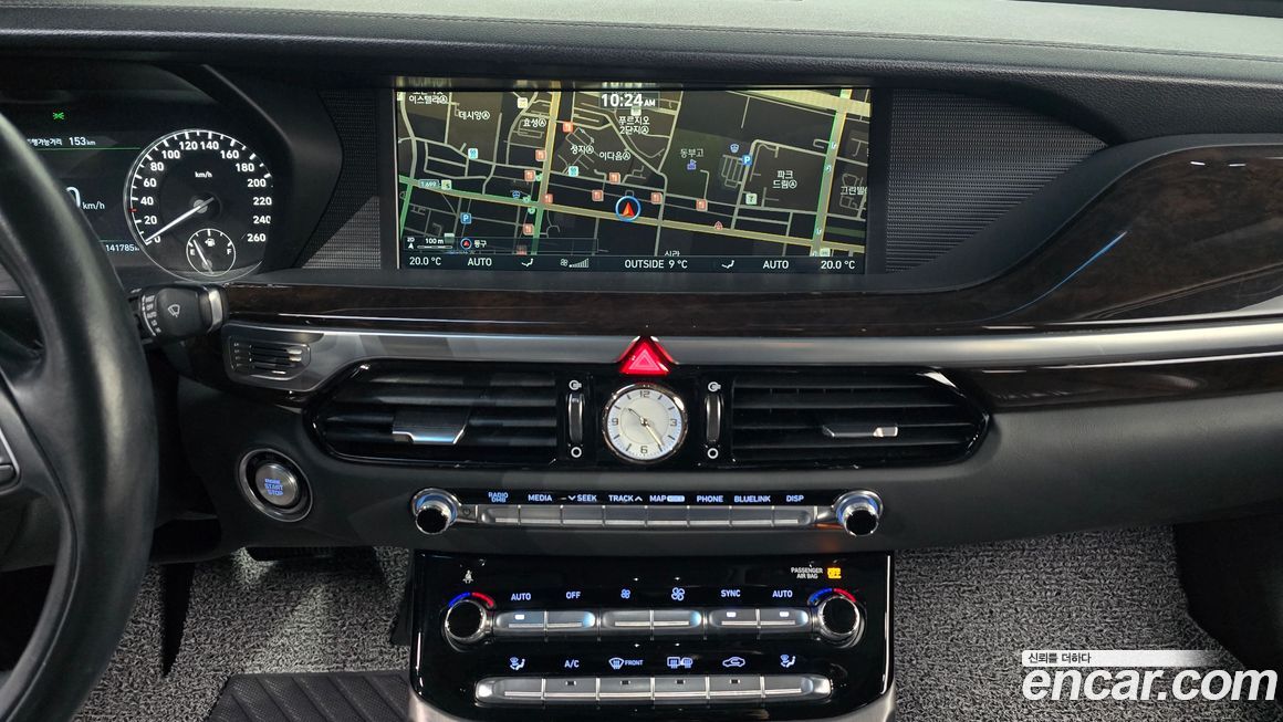 Genesis EQ900 2016