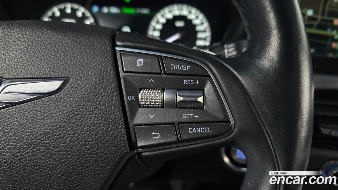 Genesis EQ900 2016