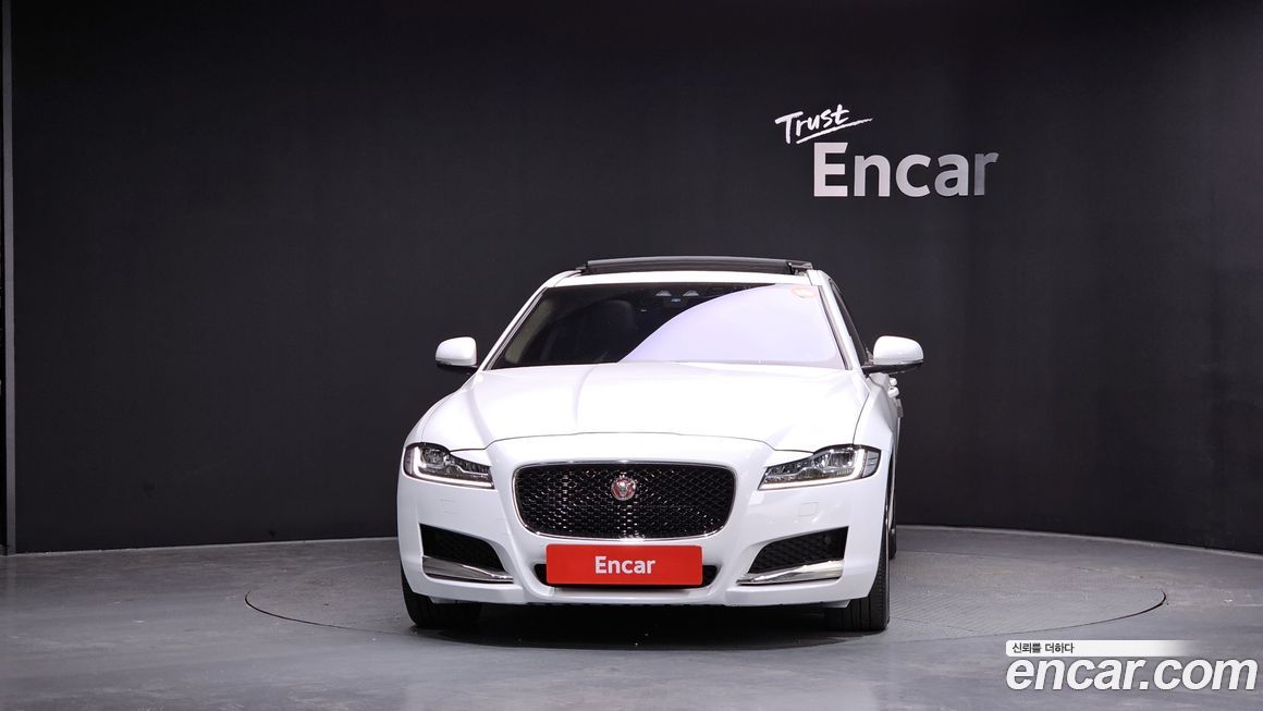 Jaguar XF 2017