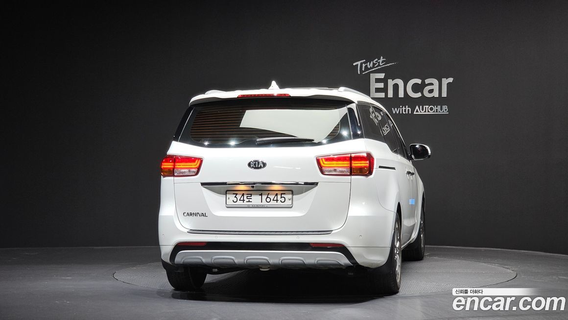 Kia Canival 2015