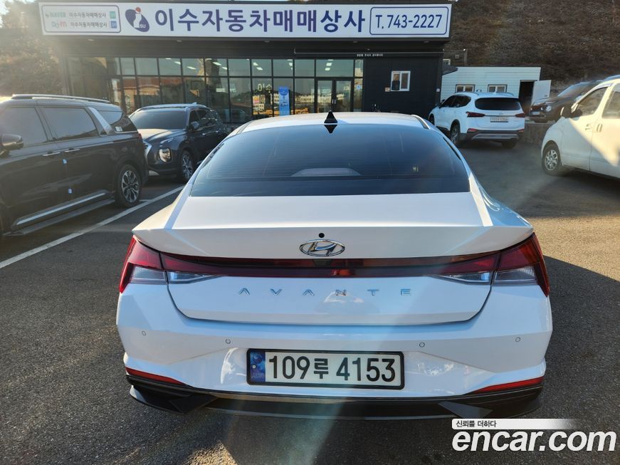 Hyundai AVANTE 2022
