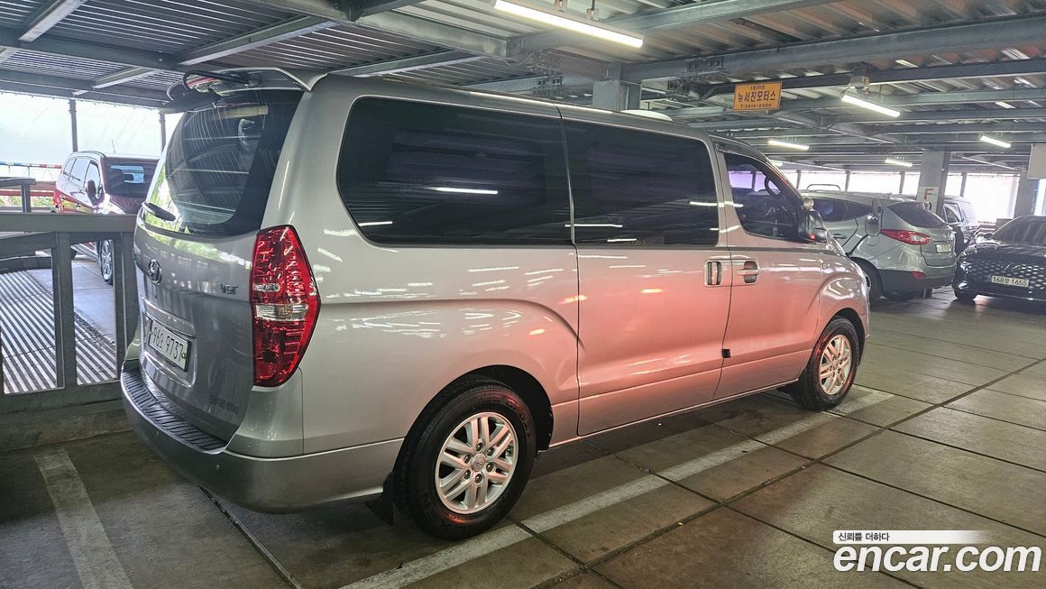 Hyundai Starex 2016