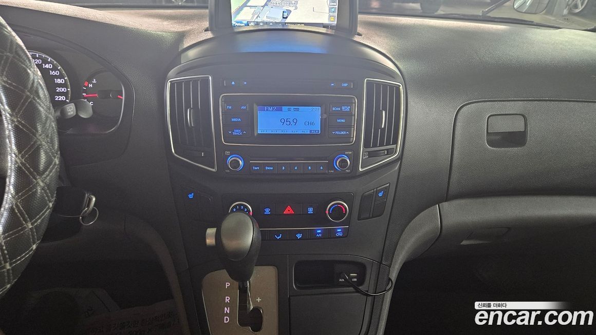 Hyundai Starex 2016
