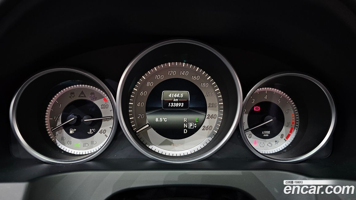 Mercedes-Benz E-Class 2016