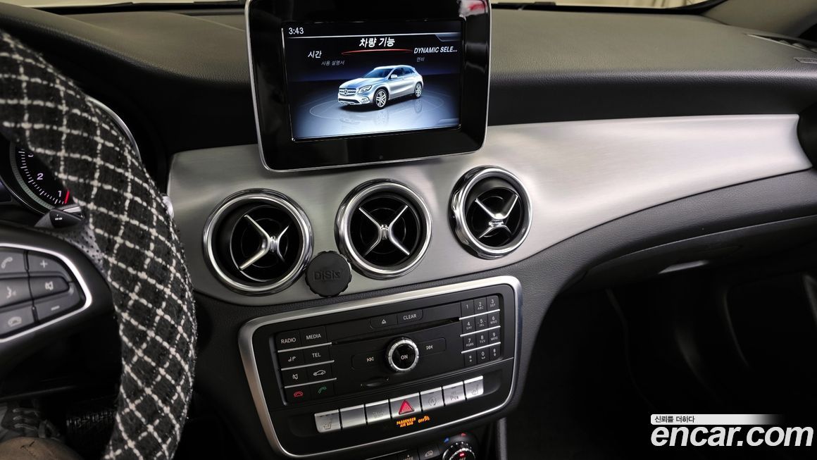Mercedes-Benz GLA-Class 2019