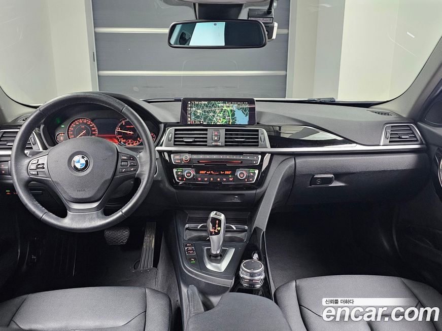 BMW 3-Series 2018