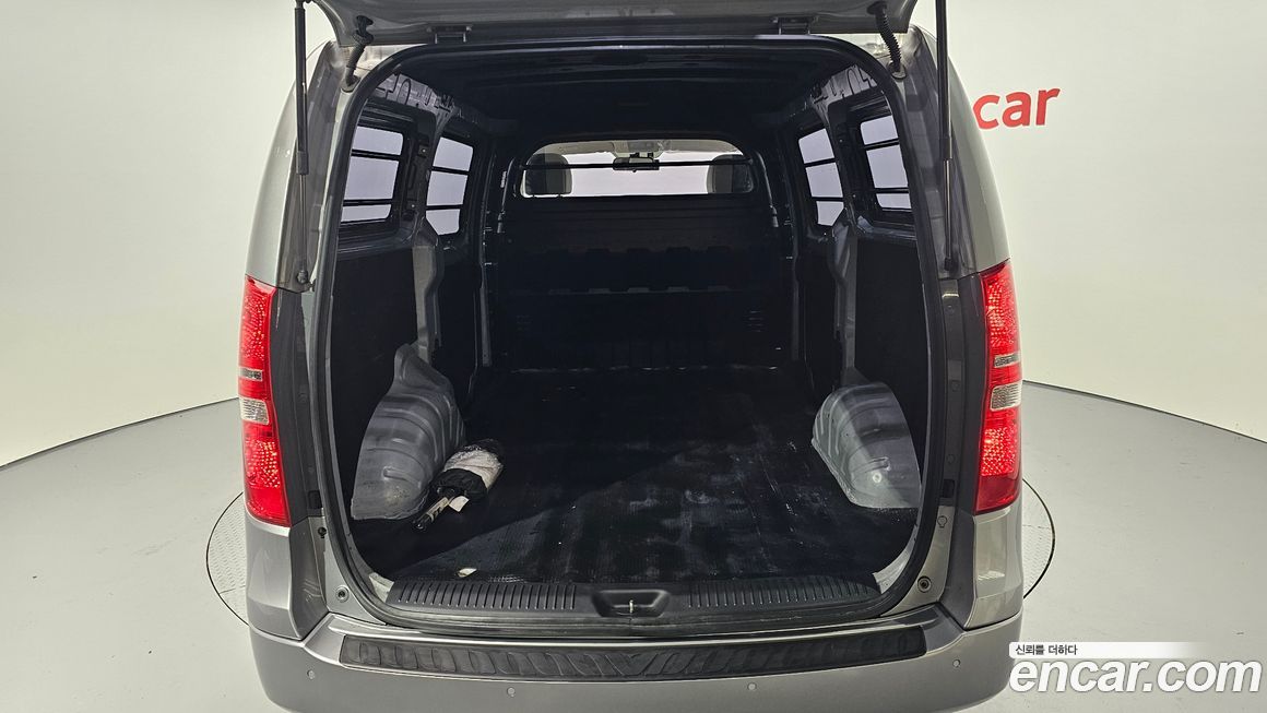 Hyundai Starex 2019