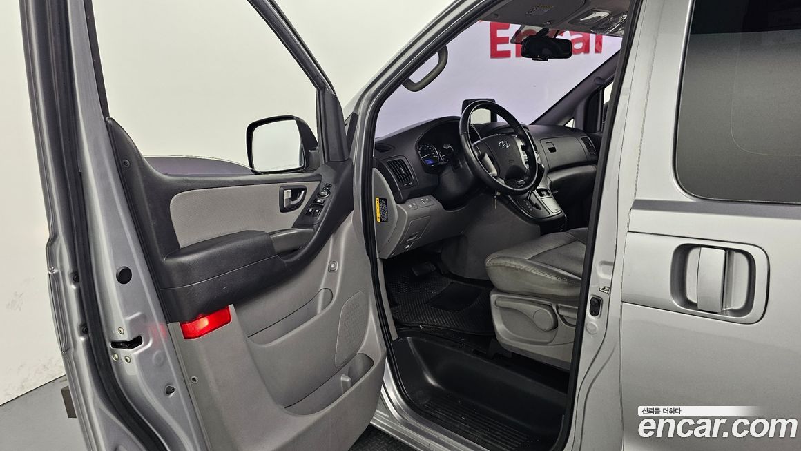 Hyundai Starex 2019