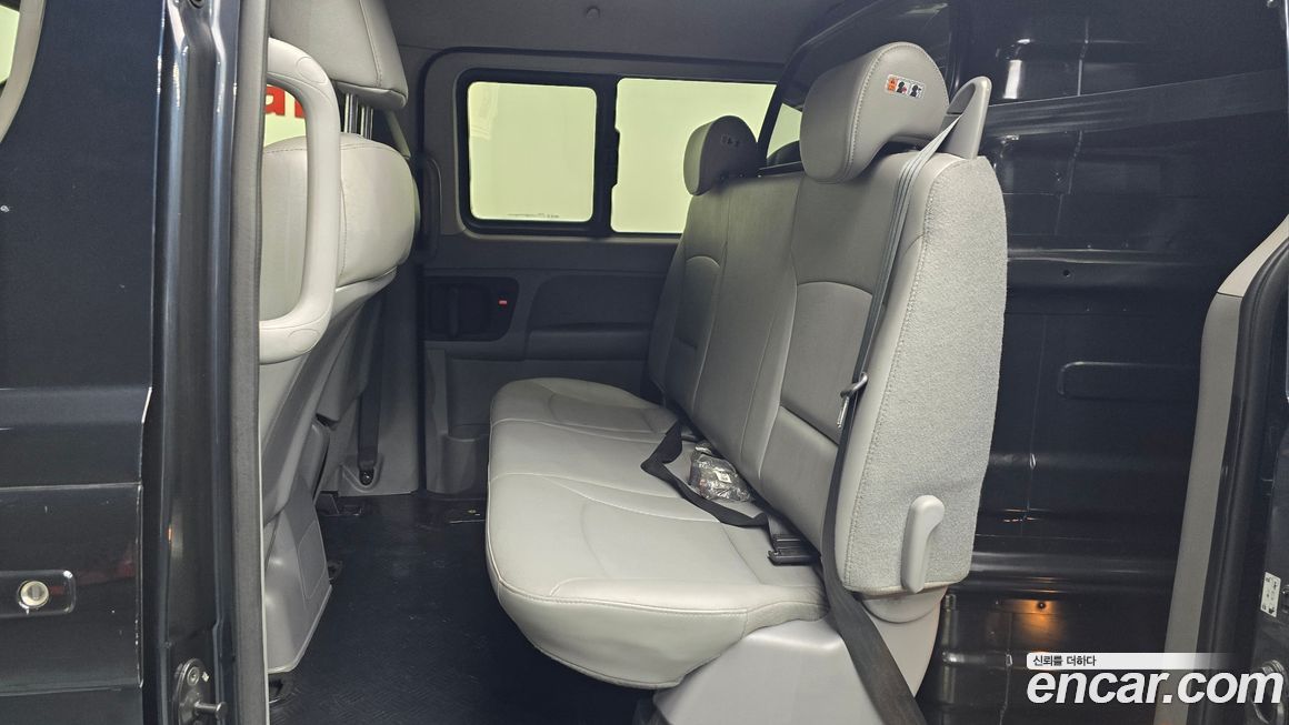 Hyundai Starex 2021