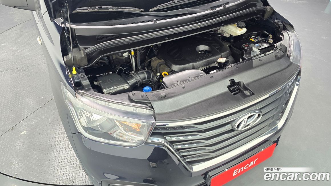 Hyundai Starex 2021