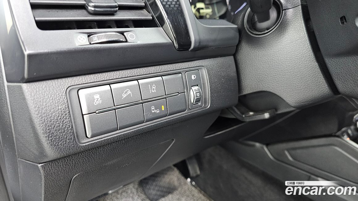 KG_Mobility_Ssangyong Rexton 2020