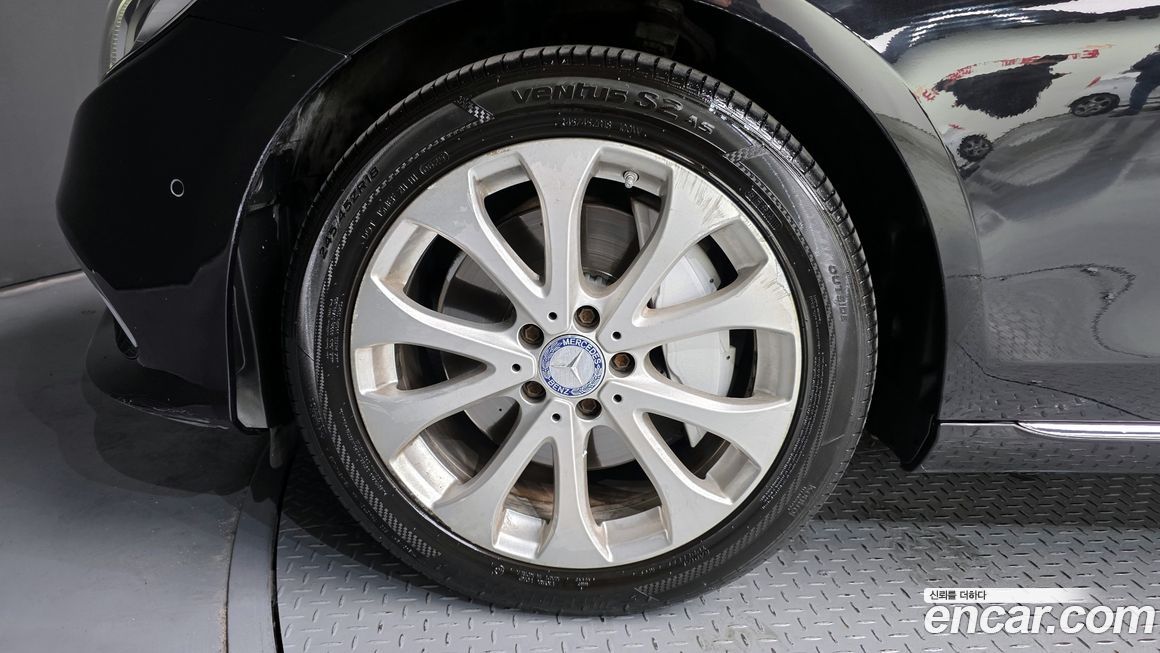 Mercedes-Benz E-Class 2017