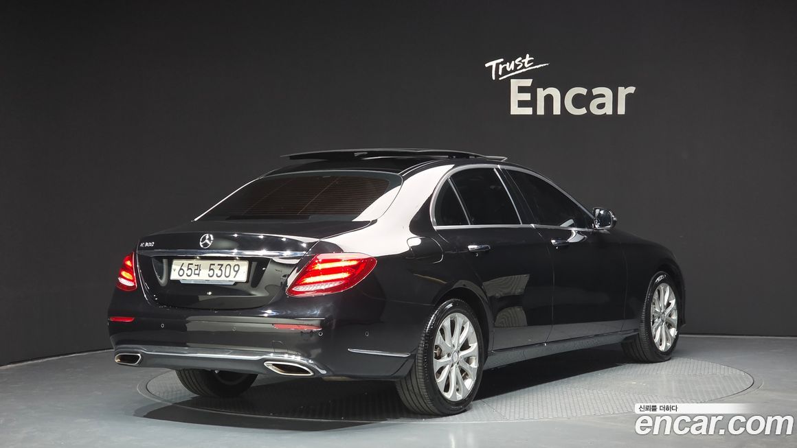 Mercedes-Benz E-Class 2017