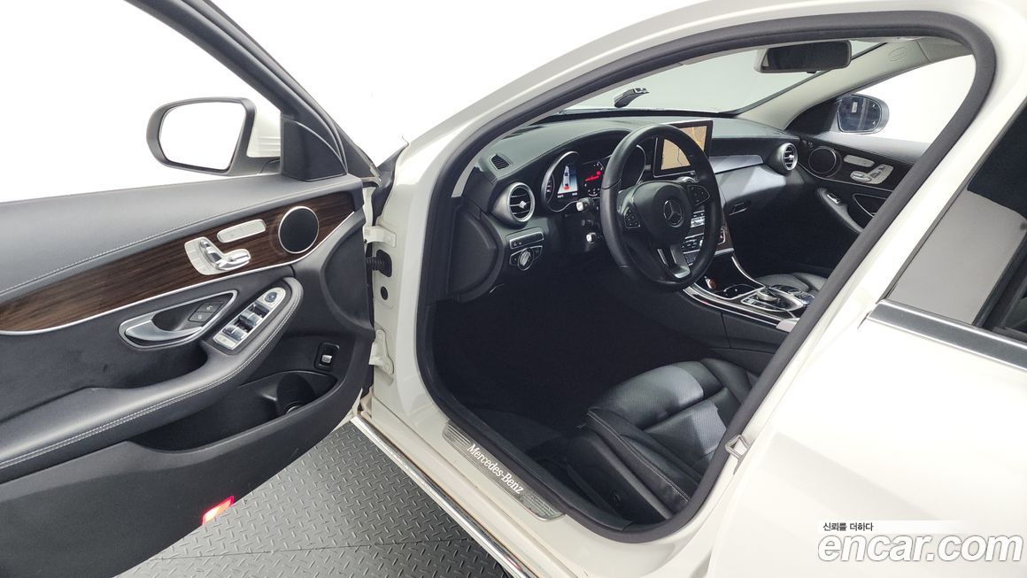 Mercedes-Benz C-Class 2018