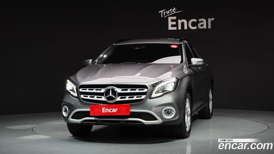 Mercedes-Benz GLA-Class 2019