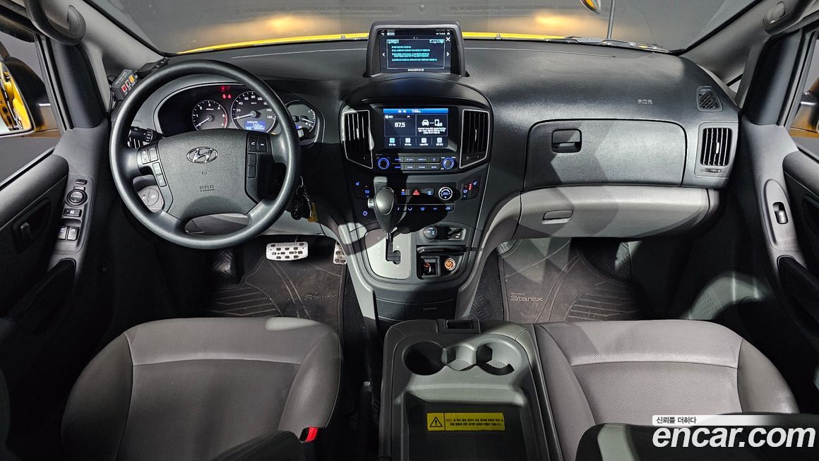 Hyundai Starex 2021