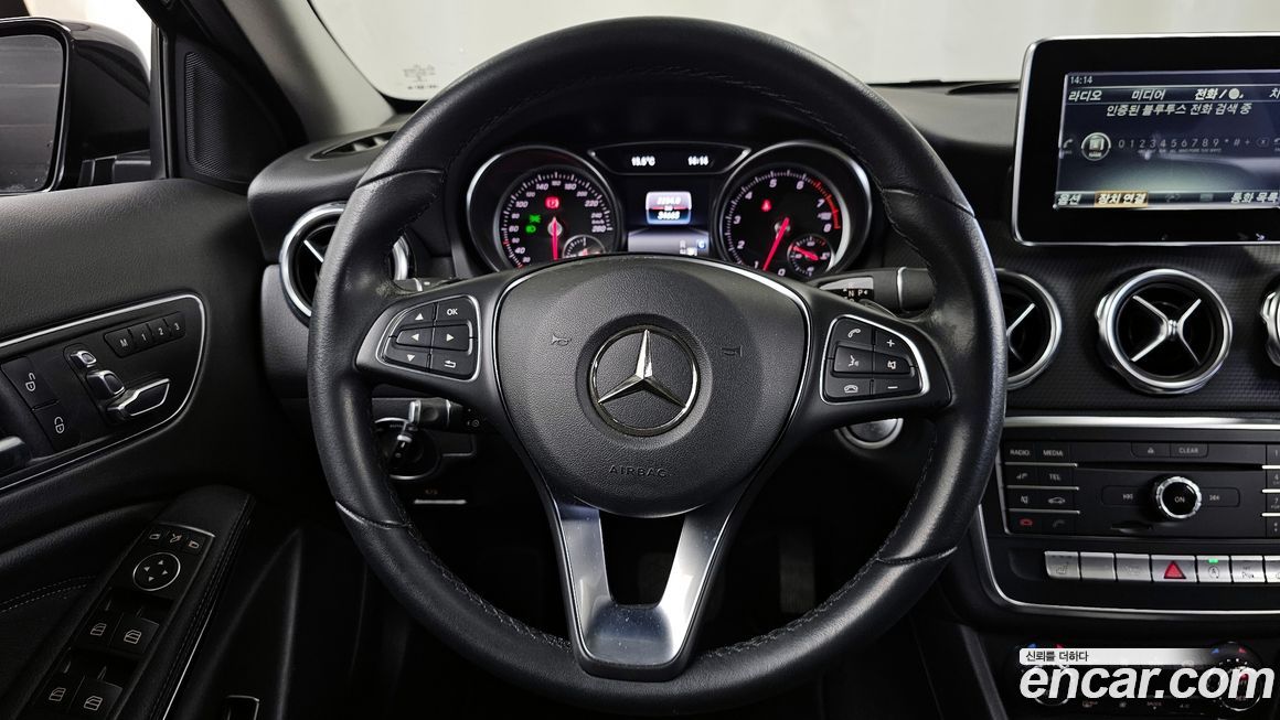 Mercedes-Benz GLA-Class 2018