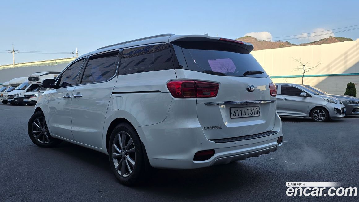 Kia Canival 2019